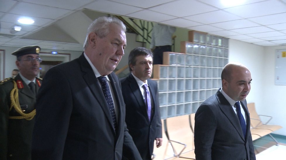 Miloš Zeman na státní návštěvě Jordánska: navštívil nemocné děti