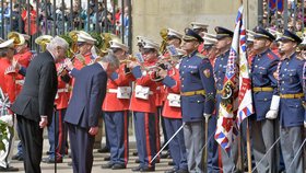 Joachim Gauck byl na Pražském hradě přivítán s vojenskými poctami