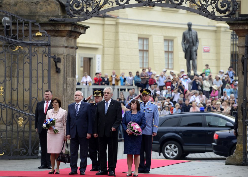 Prezidentské páry na Pražském hradě: Miloš a Ivana Zemanovi, Ivan a Silvia Gašparovičovi