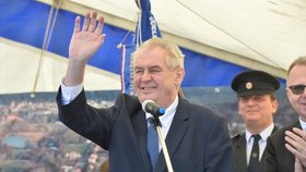 Prezident Zeman navštívil středočeské Jince.