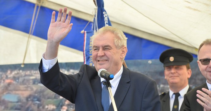 Prezident Zeman navštívil středočeské Jince.