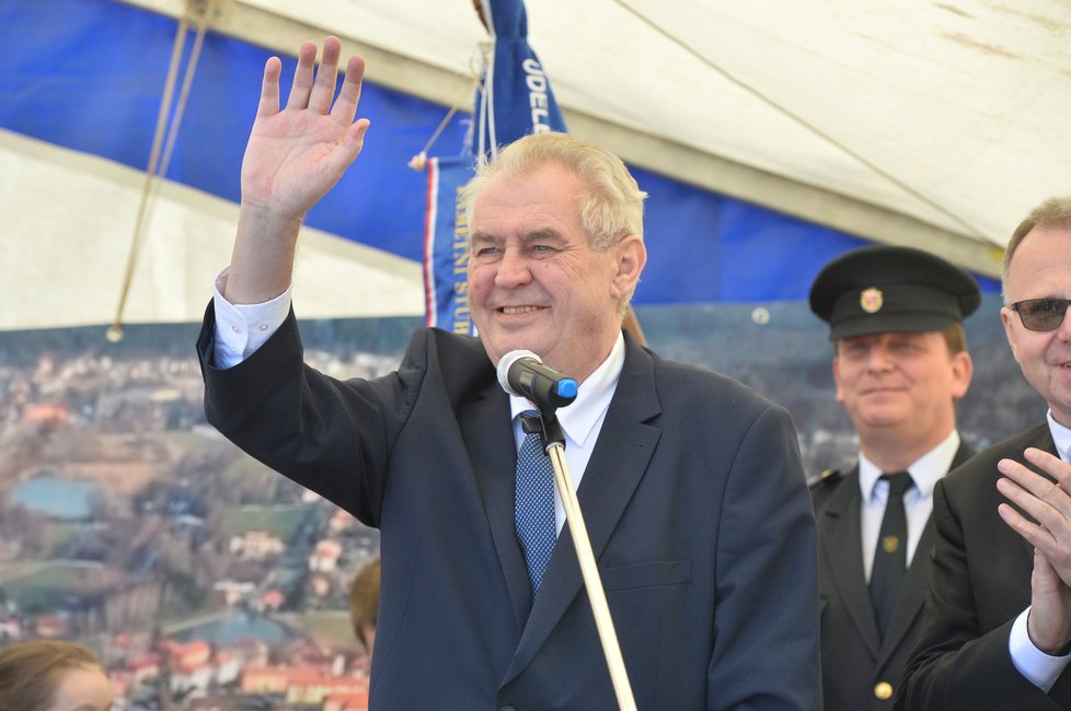 Prezident Zeman navštívil středočeské Jince.