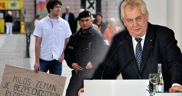 Zeman měl v Německu svůj projev o hrozbě terorismu, demonstrant označil za hrozbu samotného prezidenta