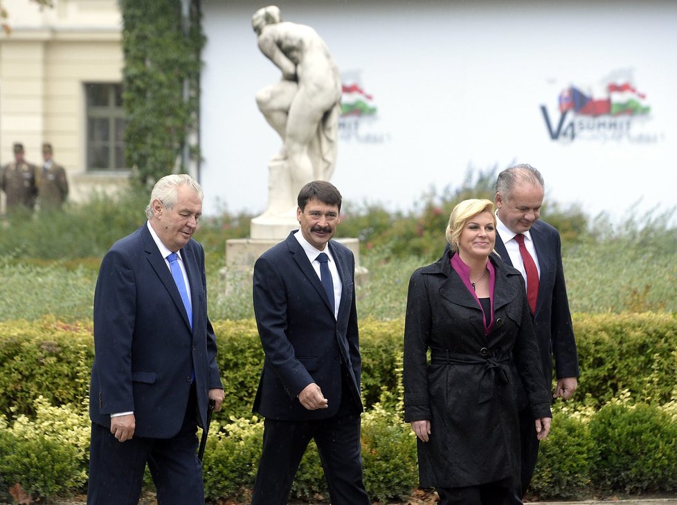 Miloš Zeman v Maďarsku na setkání prezidentů V4 a chorvatské hlavy státu