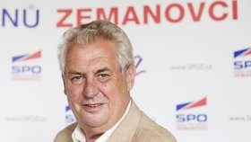 Miloš Zeman ještě jako volební lídr Zemanovců v roce 2010. Po jeho nástupu na Hrad jeho strana dál vzkvétá