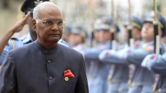 Indický prezident se na Hradě dočkal přivítání s vojenskými poctami
