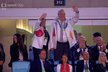 Miloš a Ivana Zemanovi mávají českým sportovcům během slavnostního zahájení OH v Riu de Janeiro