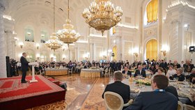 Slavnostní recepce v Kremlu se zúčastnil i prezident Zeman.