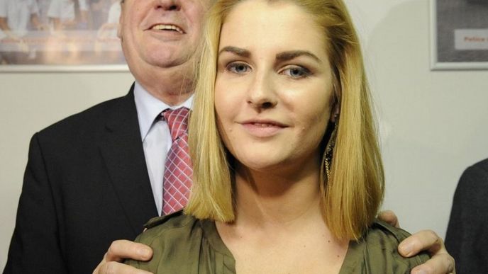 Miloš Zeman s dcerou Kateřinou, která jej provází celou kampaní