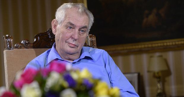 Za urážku prezidenta rok vězení? Zeman by nechal zákon projít