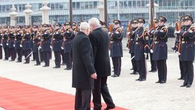 Otočka prezidenta Zemana během návštěvy na Slovensku