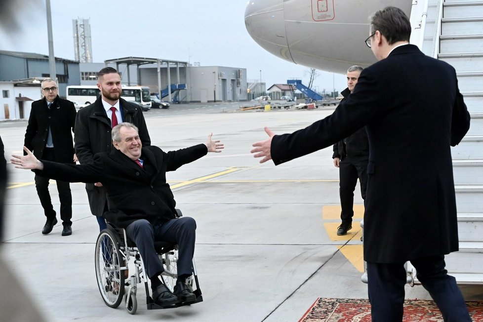 Miloš Zeman je v posledních letech upoután na invalidní vozík