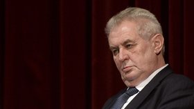 Miloš Zeman se ohradil proti Sobotkově nařčení.