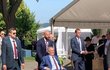 Prezident Miloš Zeman přeje exprezidentovi Václavu Klausovi k 80. narozeninám (18.6.2021)