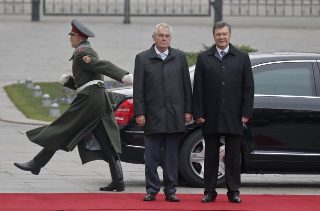 Miloš Zeman a Viktor Janukovyč na Ukrajině v roce 2013