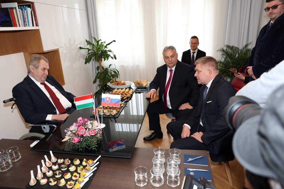 Premiéři Viktor Orbán a Robert Fico u exprezidenta Miloše Zamana (27.2.2024)