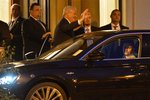 Prezident Zeman při příjezdu na Bezpečnostní radu státu