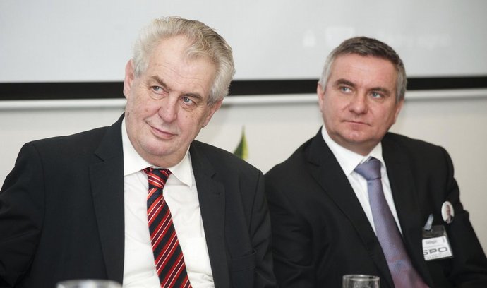 Miloš Zeman (vlevo) a šéf SPOZ Vratislav Mynář