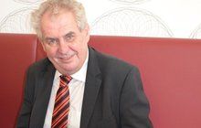 Výrazně hubenější Zeman vzbuzuje dohady: Nemoc, nebo dieta?