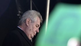 Miloš Zeman byl svými příznivci potěšen.