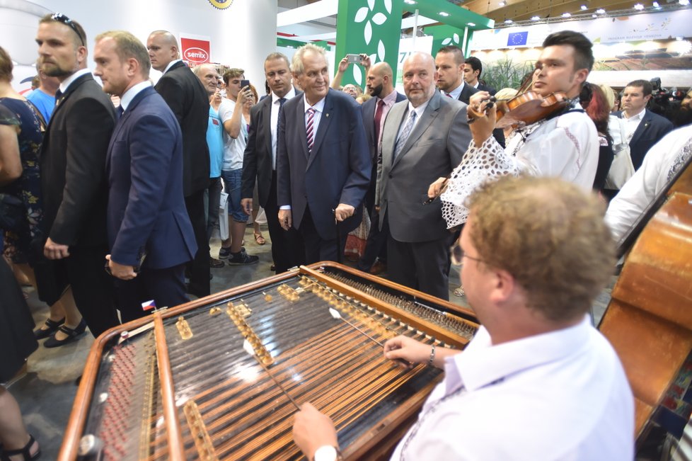 Miloš Zeman navštívil Zemi živitelku (23.8.2018).