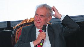 Zeman omilostnil úplatného exstarostu. Má rakovinu, zdůvodňuje prominutí trestu Hrad