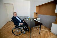 Verdikt pro Zemanovu kancelář v ložnici: Exprezident tam může úřadovat, zhodnotil úřad