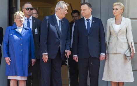 Prezident Miloš Zeman s manželkou Ivanou se setkal s polským prezidentem Andrzejem Dudou a jeho paní Agatou Kornhauser-Dudovou.