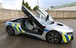 BMW i8 kombinuje zážehový tříválec 1,5 litru pohánějící kola zadní nápravy a elektromotor vpředu. Z klidu na 100 km/h zrychlí během 4,4 sekundy.