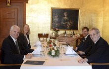 Zemanův oběd »útěchy«: Když ne ministr, tak alespoň velvyslanec