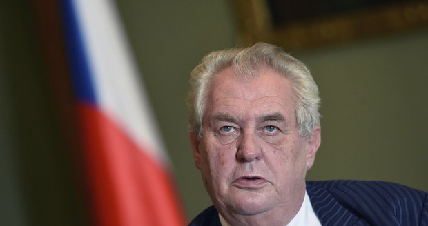 Miloš Zeman: Česká televize je špatná! Poplatky bych zrušil