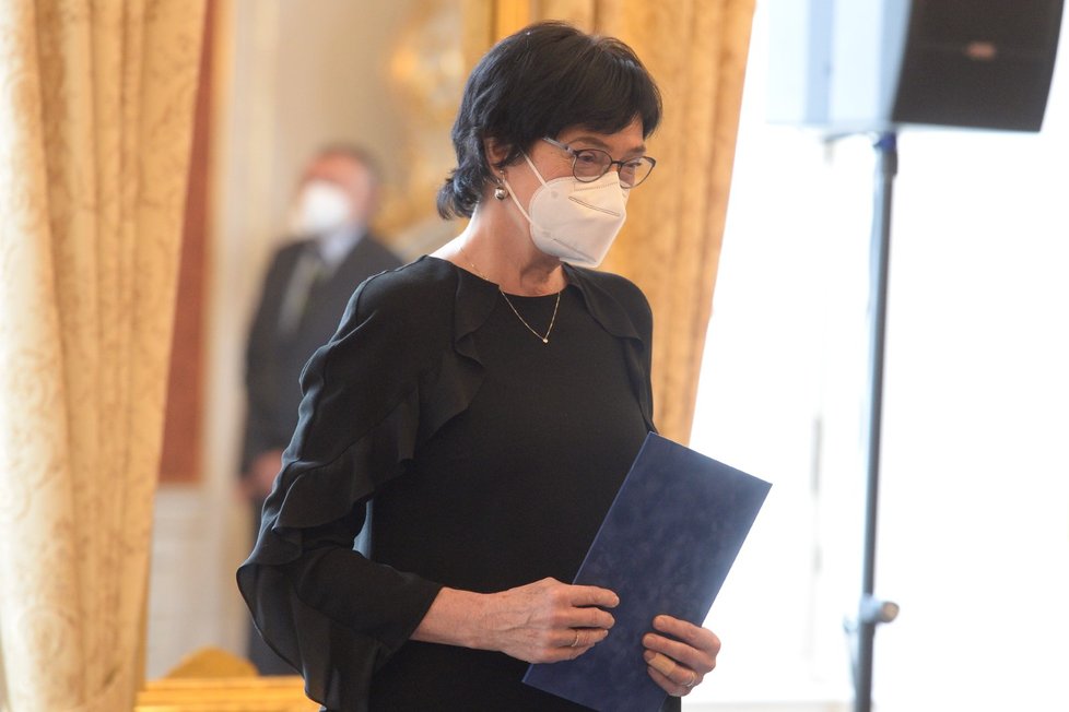 Prezident Zeman jmenoval Zažímalovou předsedkyní Akademie věd (10. 3. 2021)