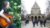 Kytaristu (†68) Ivety Bartošové zabil „moribundus“: Skromný pohřeb bez hvězd! A příčina smrti nejasná