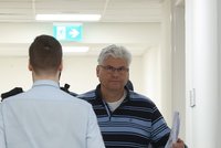 Proměna „zabáslého“ exšéfa Motola: Ludvík ve vazbě přišel o přední zub!