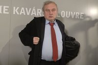 Ransdorfa odvezli do nemocnice. „Situace je vážná,“ říká jeho spolupracovnice