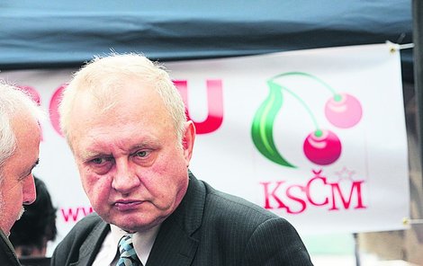 Miloslav Ransdorf přispěchal na "ústředí" se zpožděním.