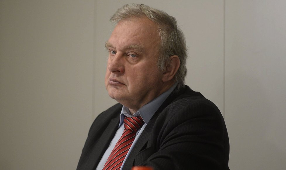 Europoslanec Miloslav Ransdorf zemřel.