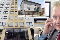 Ransdorf válčí s dluhy: Své podřízené prodal byt v paneláku, zůstala mu vila