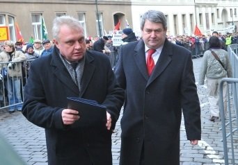 Miloslav Ransdorf a Vojtěch Filip (oba KSČM)