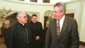 Miloslav Vlk, Dominik Duka a Miloš Zeman v roce 2001