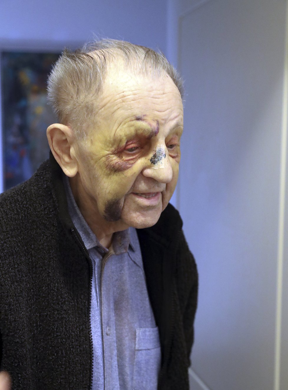 To je ale tuhý kořínek! Jakešovi je 94, ale přežil režim i srážku s autem. A tvrdí, že mu vlastně skoro nic není!