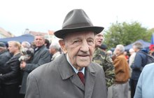 Milouš Jakeš (97): Další převoz do špitálu!