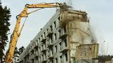 Černé stavby plní Česko: Každý rok jich přibývá 30 000, proč je nikdo nebourá?