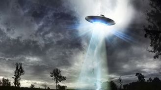 Byli tu mimozemšťané? Odborník z NASA říká, že kvůli častým podvodům už ignorujeme všechna hlášení UFO