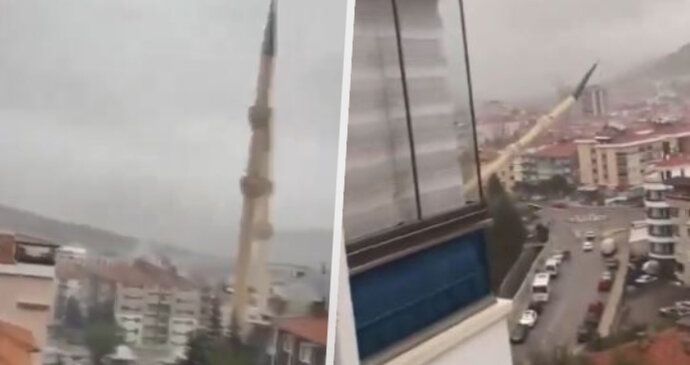 Silný vichr strhnul v Turecku minaret.