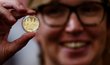 Zlatá pamětní mince v nominální hodnotě 5000 korun věnovaná Hradci Králové