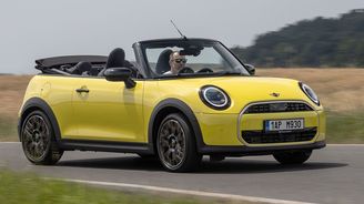 TEST Mini Cooper C Cabrio – Nejlevnější kabrio v Česku má dvoulitr jako standard TEST Mini Cooper C Cabrio – Nejlevnější kabrio v Česku má dvoulitr jako standard