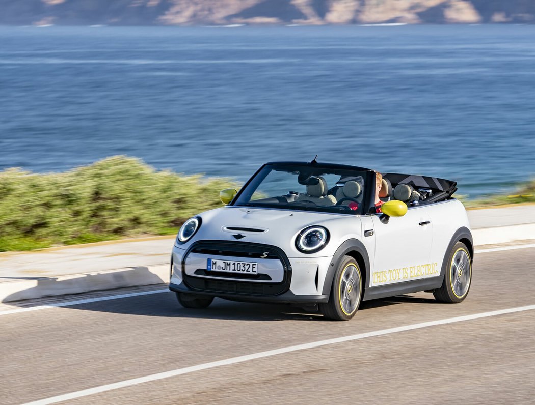 Mini Cooper SE Cabrio One-Off