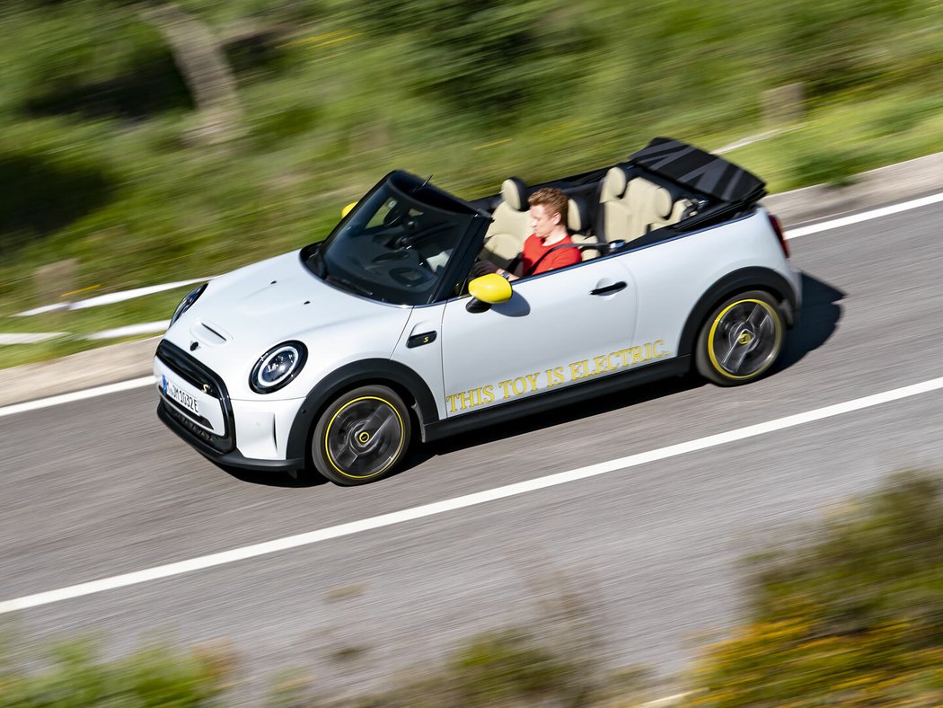 Mini Cooper SE Cabrio One-Off