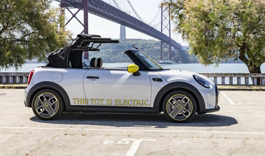 Mini Cooper SE Cabrio One-Off